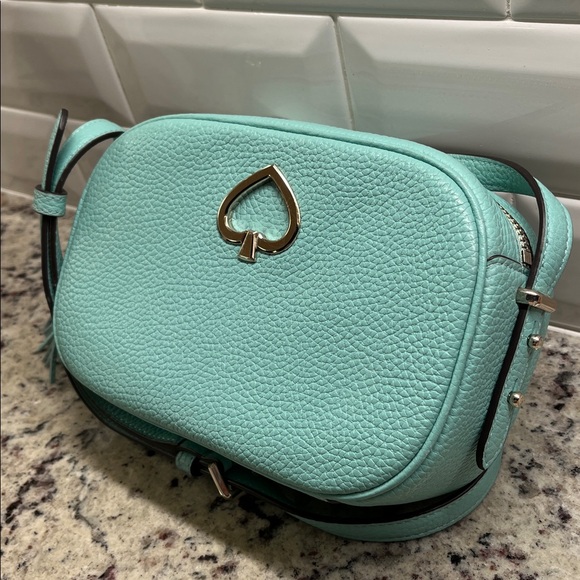 Kate Spade Small Spotlight Camera Crossbody Bag EUC - Picture 3 of 13